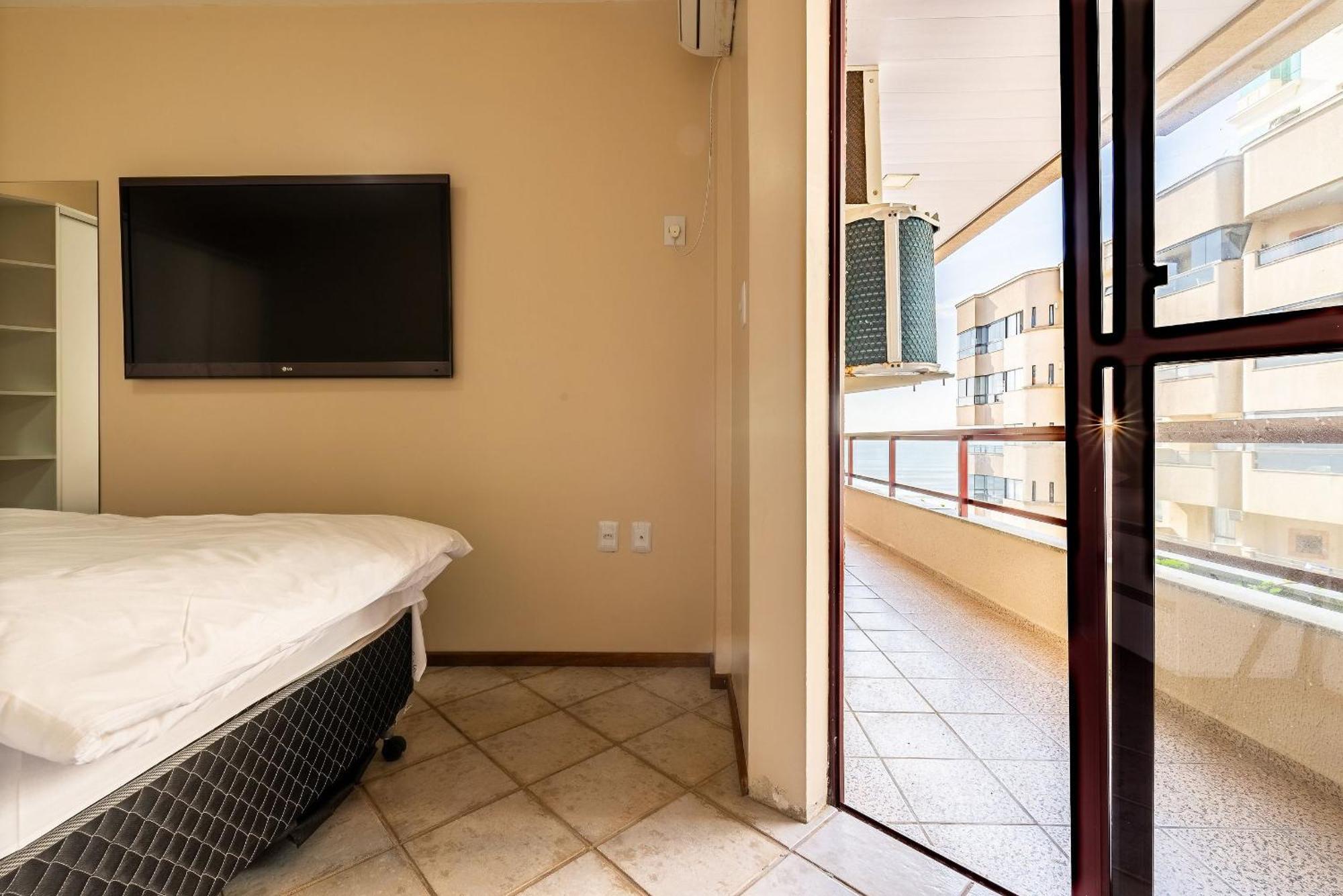 Apto Pe Na Areia Vista Mar Em Meia Praia Evb308 Итапема Екстериор снимка